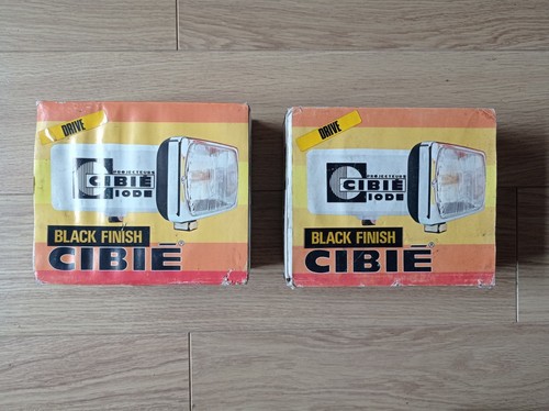 Par de lámparas de conducción Cibie 95T NOS en caja - bombillas H2, cubiertas protectoras de piedra