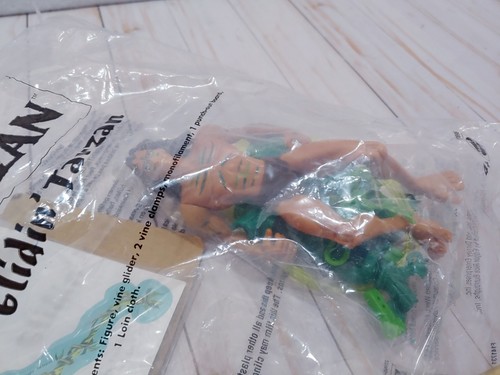 Vintage Disney 1999 Glidin’ Tarzan Green War Paint 7" Mattel Action Figure New - Picture 4 of 7