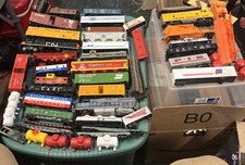 Lot Of 50 HO Scale Train Cars, AHM, TYCO, LifeLike,Atlas, Rivarossi Bachmann 2