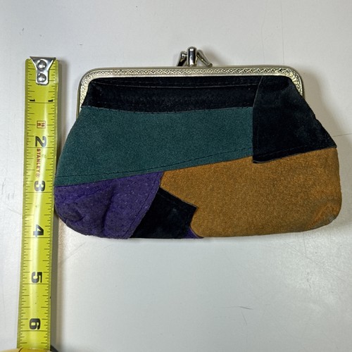 Cartera clutch de gamuza con retazos, púrpura, verde, negra - Imagen 12 de 12