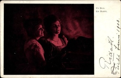 Postcard Two Singing Women, One Duet - 4123430