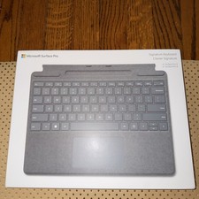 Microsoft Surface Pro Signature Keyboard Alcantara, Surface Pro X 8 - Ice Blue