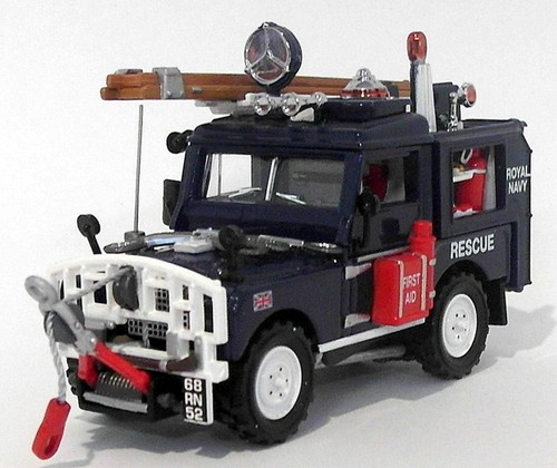 Matchbox 1/43 Scale Diecast YYM35188 - 1952 Land Rover Royal Navy Rescue Truck - Picture 2 of 2