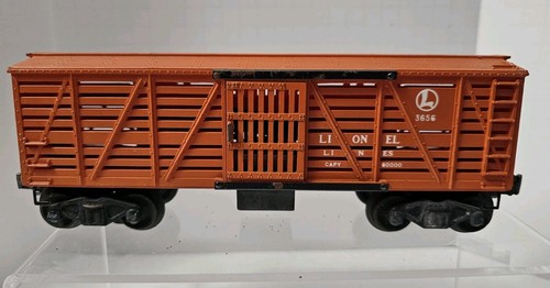Lionel Postwar 3656 Operating Cattle Car w/ Cattle, Coral & 927 Maintenance Kit - Picture 20 of 23