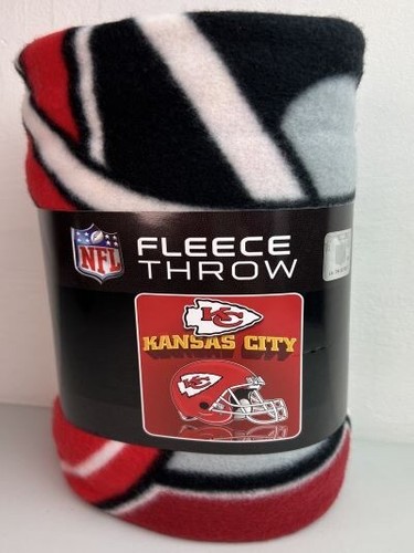 Kansas City Chiefs NFL Licensed & Packaged Fleece Throw Blanket 50" x 60" - Picture 2 of 2