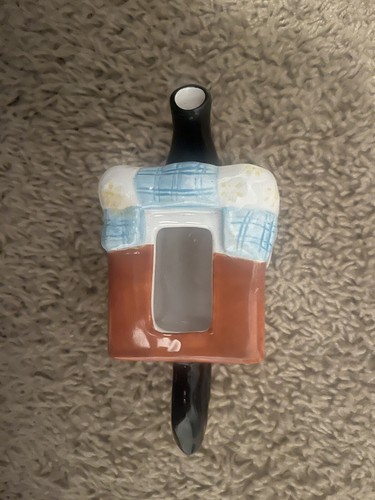 Tea Pot Ceramic Sewing Machine and Quilt by Houston Harvest Gifts - Picture 10 of 13