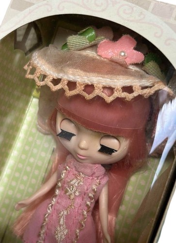 Petite Blythe Long Farewell PBL-64 Sleep eyes Movable body Doll Toy 2006 Kawaii - Picture 3 of 8