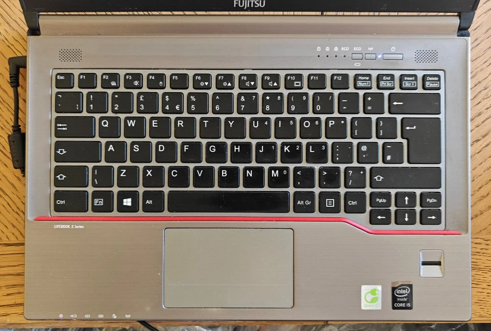 Fujitsu Lifebook E744 Laptop 14'' Windows 11 Pro i5 256GB SSD BT Webcam Cheap - Image 3 of 4