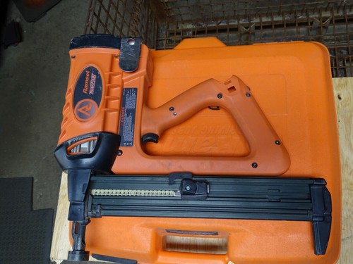 ITW Ramset TrakFast Fastener Gun w/ Fuel Cells + Case *Tested Works*, TF1200 - Picture 4 of 14