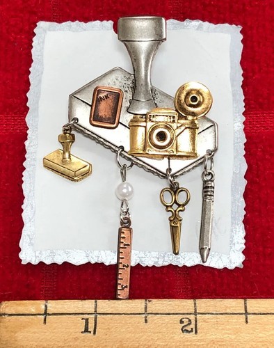 UNIQUE HANDCRAFTED “OFFICE ESSENTIALS ” PIN BROOCH ! - Picture 3 of 12