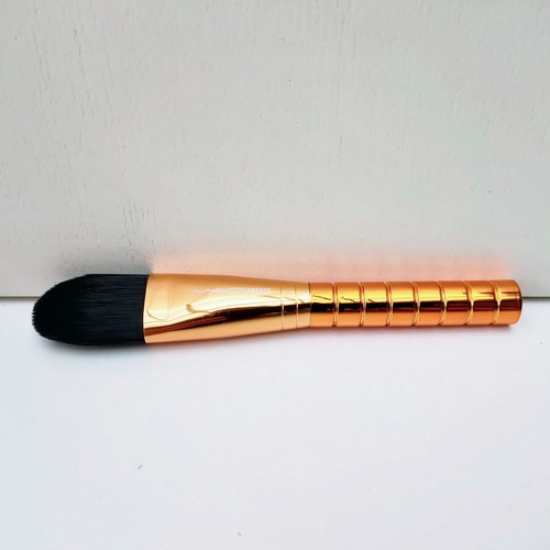 MAC 493SES Foundation Brush, "Shiny Pretty Things" Limited Edition, Brand New! - Imagen 3 de 5
