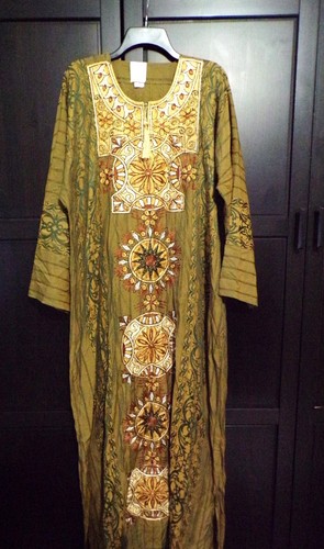 Damen Kleid Jacquard bestickt Erdton olivgrün syrisch ind. 4 - Bild 3 von 8