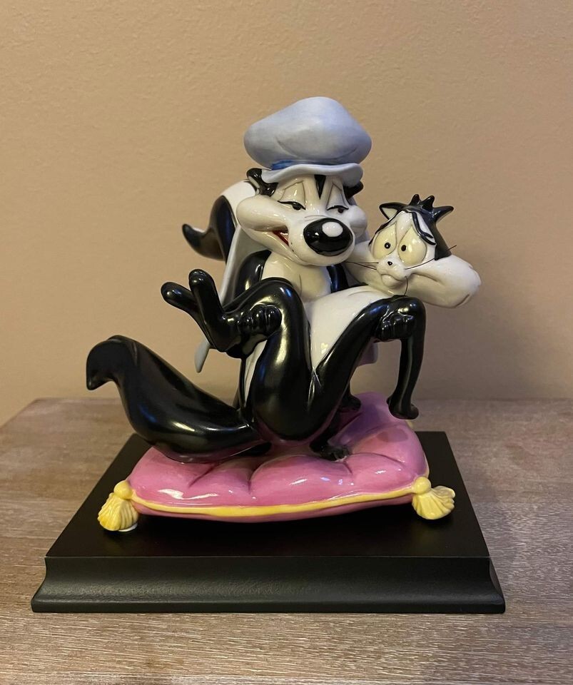 Pepe Le Pew Zie Broken Heart Love Looney Tunes Spotlight Pepe Le Pew Zie Broken Heart Love Looney Tunes Spotlight