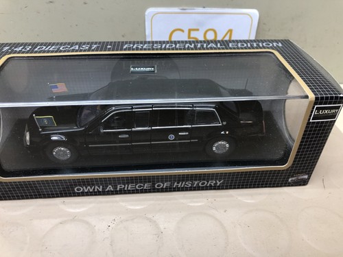 1:43 Diecast Presidential Edition Luxury 2009 Presidential Limousine In Box - Picture 3 of 11