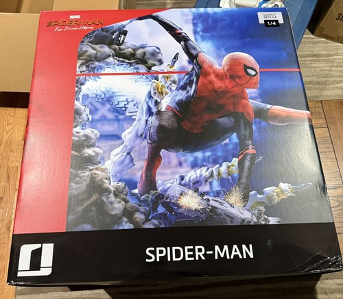 Iron Studios Spider-Man Legacy Replica 1:4 Statue Far From Home Brand New - Picture 2 of 15