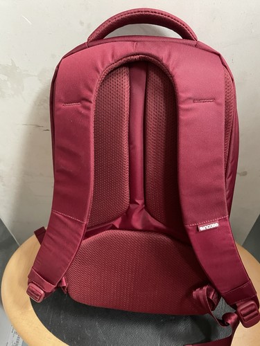 incase icon lite back pack fits any mac up to 15inch Red brand new CL1002779 DRD - 第 2/15 張圖片