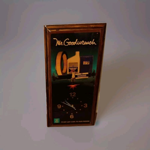 Vintage Mr . Goodwrench Clock Collector  - Picture 2 of 3