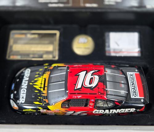 Greg Biffle #16 Grainger Ford Taurus 2003 Team Caliber Owners 1/24 NASCAR - Picture 13 of 22