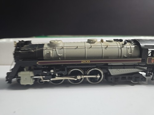 Mehano HO Scale 4-6-4 Steam Locomotive Canadian Pacific #2839 - Picture 4 of 10