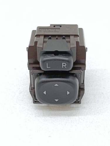 Toyota Avensis T270 2011 Schalter Versteller Außenspiegel 183647 RPG25349