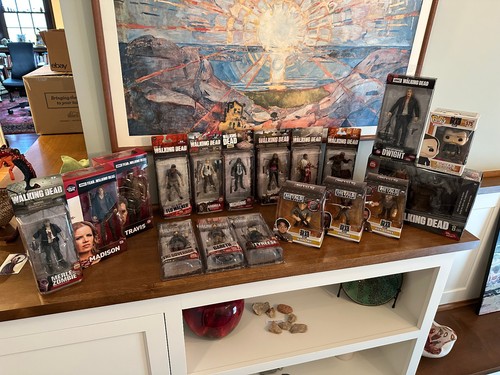 The Walking Dead Universe - Lot of 18 Action Figures - McFarlane & Others - NIB!