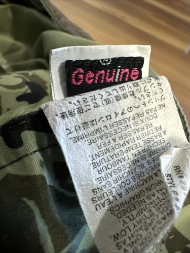 Vintage Volcom Maguro Camo Boardshorts Men’s Size 38 Swim Board Shorts - Picture 10 of 15