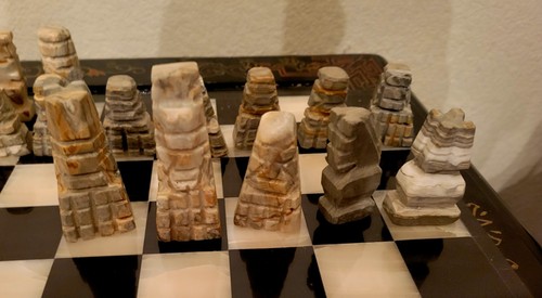 Carved Onyx & Marble Stone Chessmen Chess Set 3.25" King 13" Board 1.5" Squares - Picture 2 of 13
