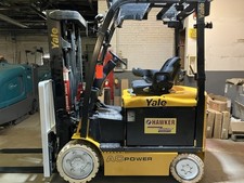2020 Yale 5000 LB Electric Forklift With 3767 Hours Side Shift Triple mast