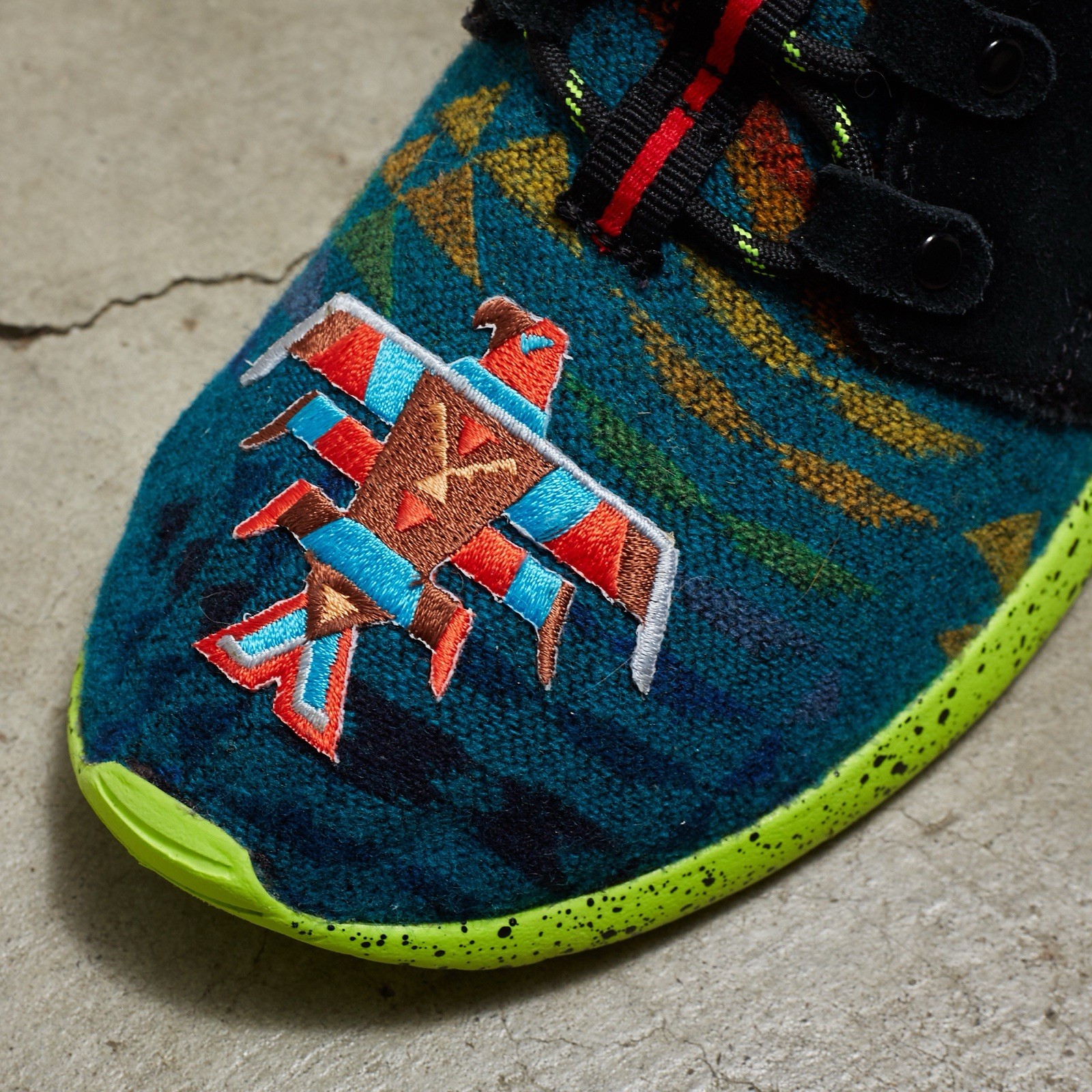 Nike x Pendleton Roshe One Mid SAMPLE ‘Multicolor… - image 10