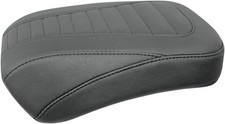 Mustang Tripper Solo Rear Seat Tuck & Roll (76956)