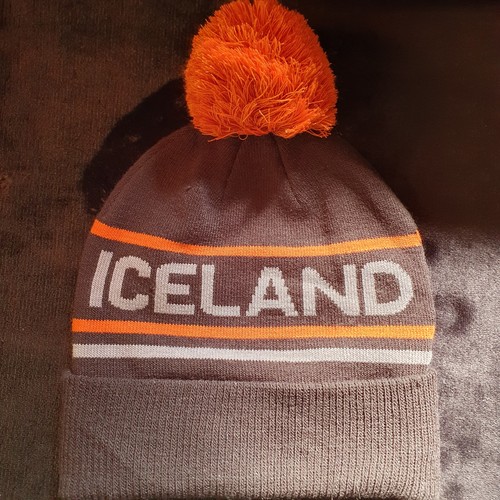 Ice Wear Iceland Pom Beanie Mütze schöner/sauberer Zustand  - Bild 2 von 3