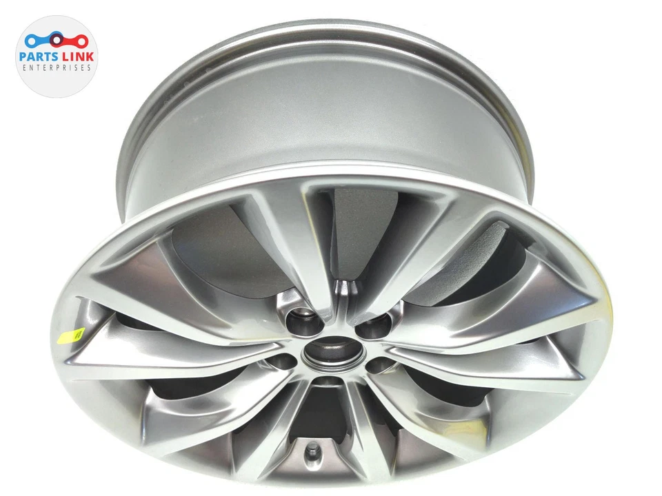 New Factory OEM 18"x8 Alloy Wheel Rim 2015 2016 2017 Chrysler 200 5x110 2516 WPD - Image 2 of 4