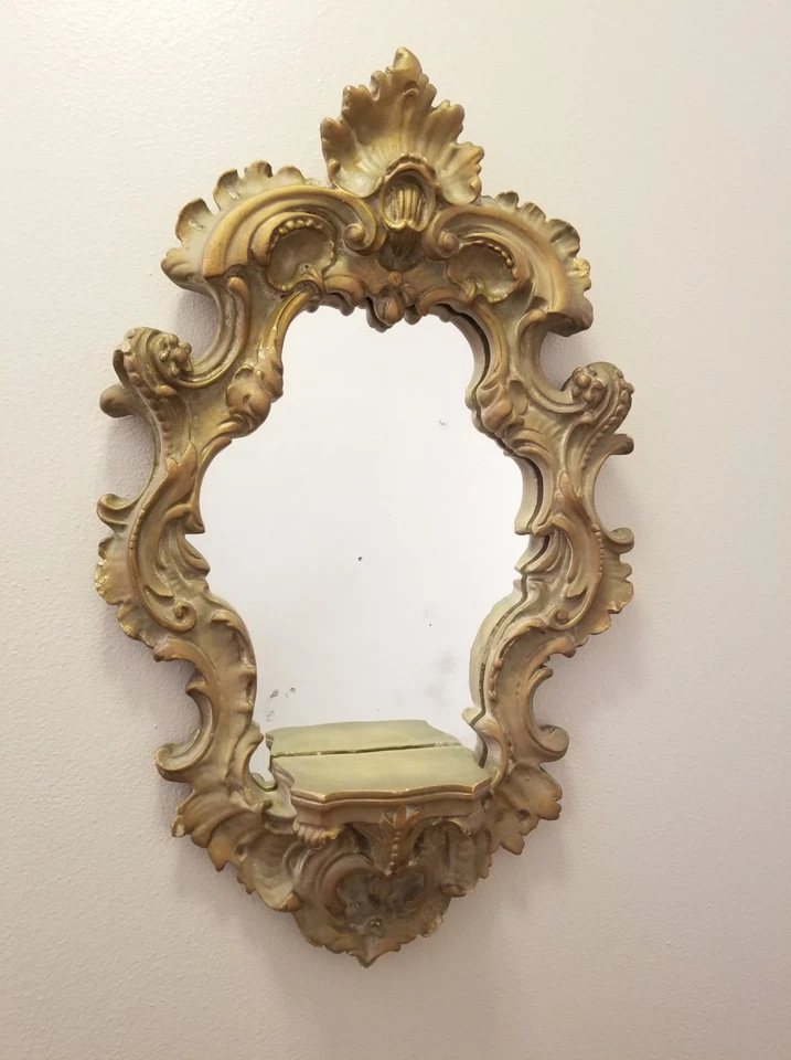 Espejo de pared antiguo ornamentado estilo rococó francés paquete dorado con repisa pequeña Foto 2 de 4