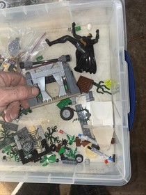 LEGO DC Comics Super Heroes: Batman Set Used 9