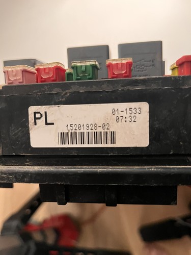 03 04 05 06 Chevrolet Silverado Tahoe Sierra Yukon Engine Fuse Box 15201928-02 - Bild 6 von 8