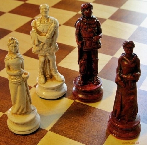 ROMANS vs GREEKS - LARGE HAND MADE SET (rswd) 588 - Picture 1 of 5