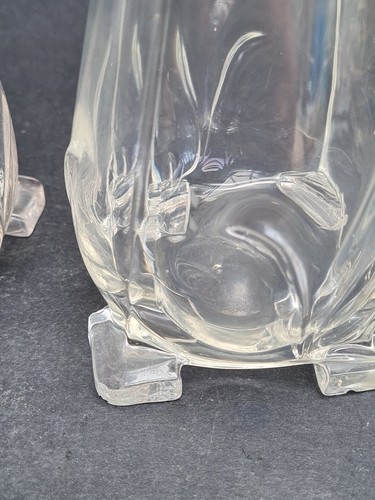 A Pair Of Arts & Craft Style London Made 1913 Glass Vases With Silver Collars - Picture 5 of 9