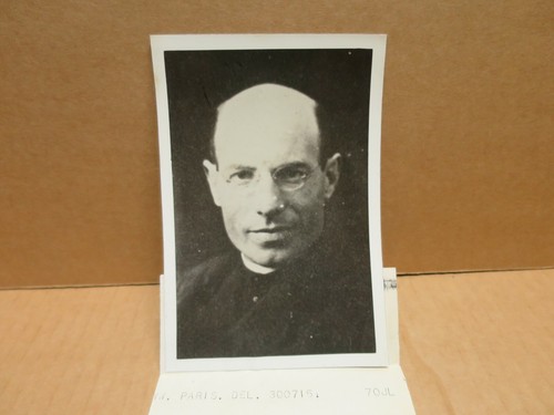 PARIS photographie Cipriano ECHEVERRIA prètre espagnol assassiné en 1930 - Picture 1 of 2