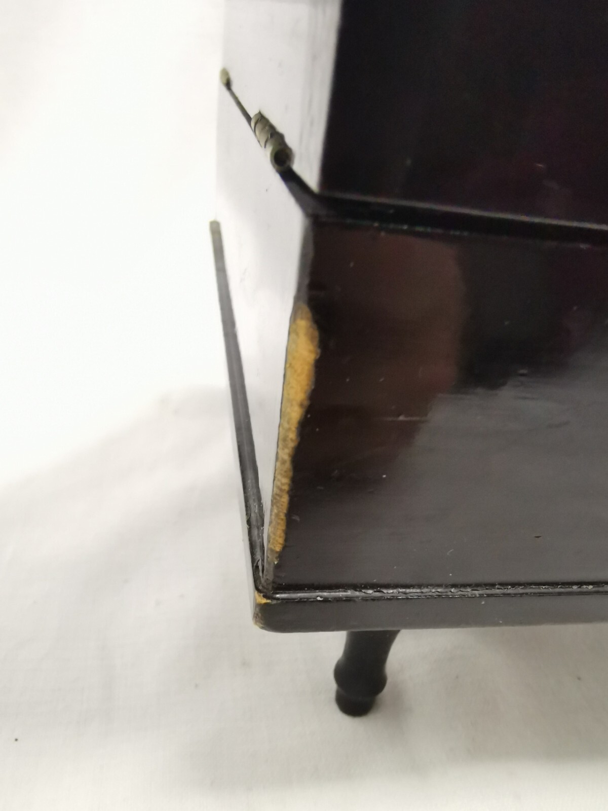 Picture 9 of 24