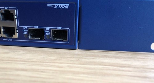 Netgear ProSafe JGS524F Gigabit Switch with Brackets Netgear JGS524F (Inc VAT) - Picture 2 of 6