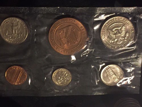 1982-D Souvenir Mint Set “Penny Error”(Major Rim Damage On Obverse And Reverse) - Bild 5 von 12