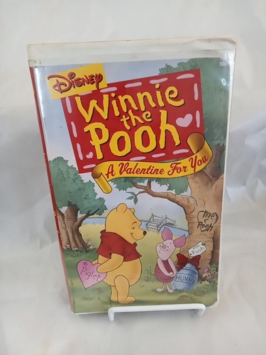 Disney's "WINNIE THE POOH: A VALENTINE FOR YOU" VHS in White Clamshell See Pics - Picture 1 of 4