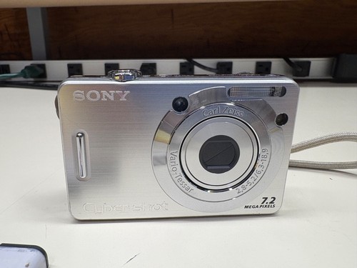 FOTOCAMERA DIGITALE SONY CYBERSHOT DSC-W55 CON BATTERIA/SCHEDA SD FUNZIONANTE BELLA - Foto 5 di 9