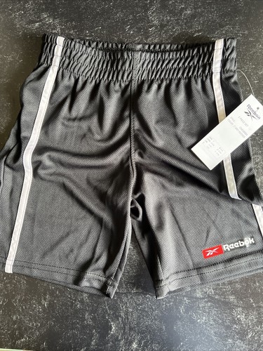 Reebok Boy’s 2 Piece Set Hoodie & Shorts Gray & Black Size 5 NWT - Picture 9 of 13