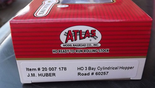 Atlas HO 3 Bay Cylindrical Hopper Car New 2024 Choice Of Road Name And Number - Picture 23 of 38