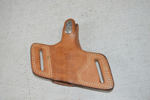 Bianchi #5 Black Widow Walther 380 Leather Belt Holster - Picture 2 of 4