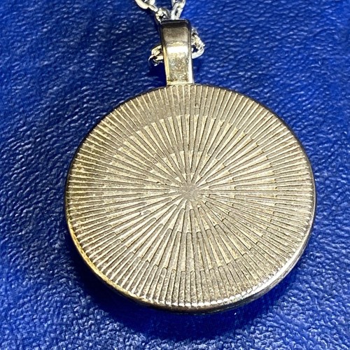 Pendant Necklace Round Domed Glass Cabochon Silvertone Blue White Tree of Life - Picture 7 of 10