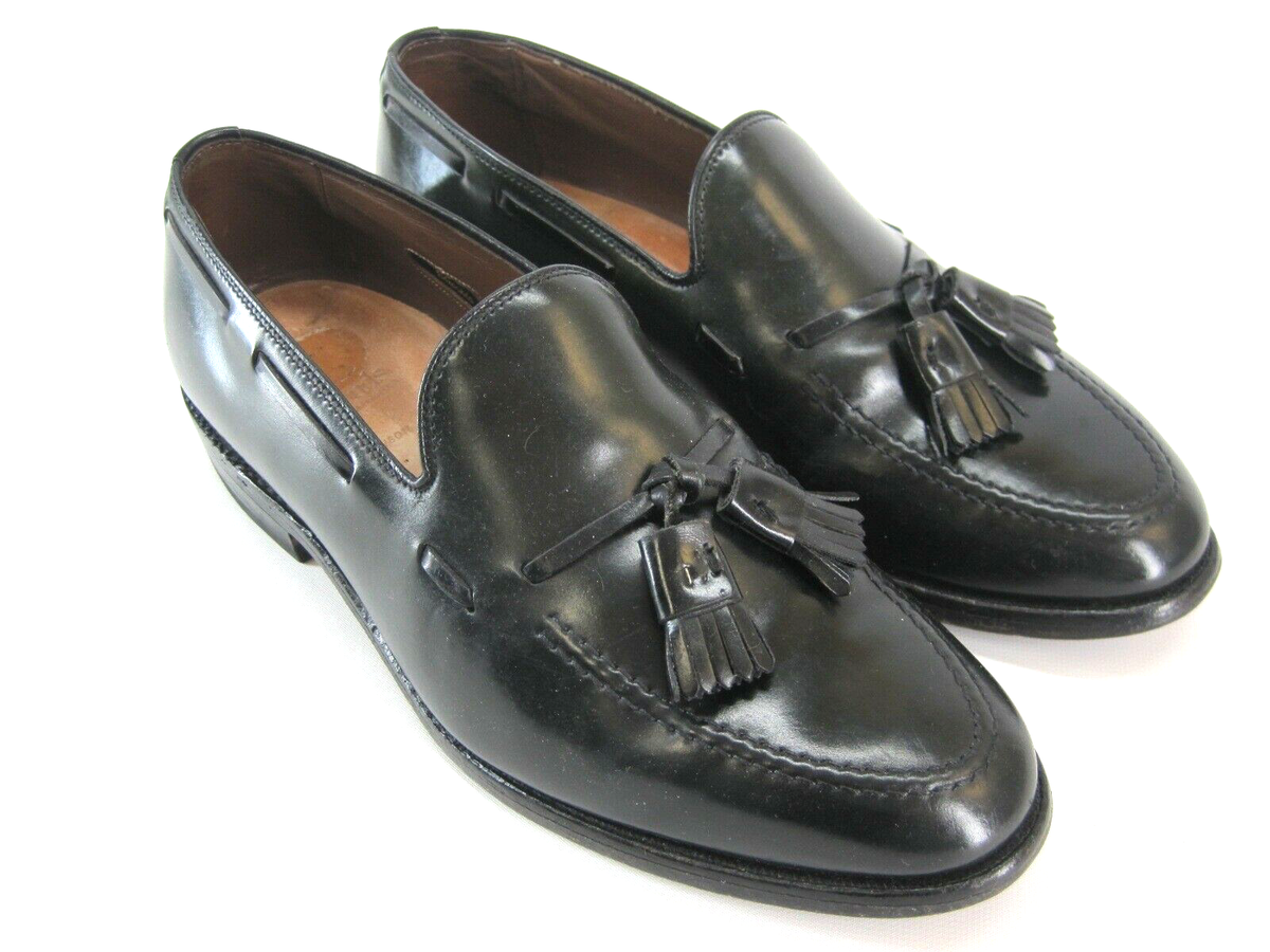 Allen Edmonds “Grayson” Black Shell Cordovan Tassel Loafers  display picture 3