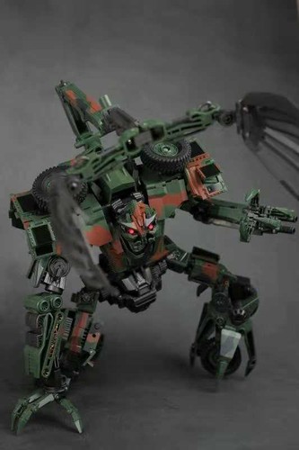 IN STOCK TF Dream Factory GOD-09 Steel Claw Bonecrusher Camouflage Ver. - Picture 3 of 7