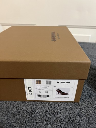 Burberry Check Point-toe Pumps - Picture 24 of 24